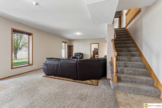 4004 N 154 Avenue, Omaha, NE 68116