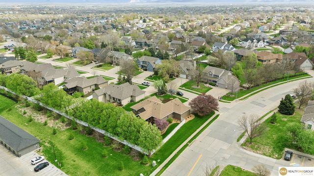 4004 N 154 Avenue, Omaha, NE 68116