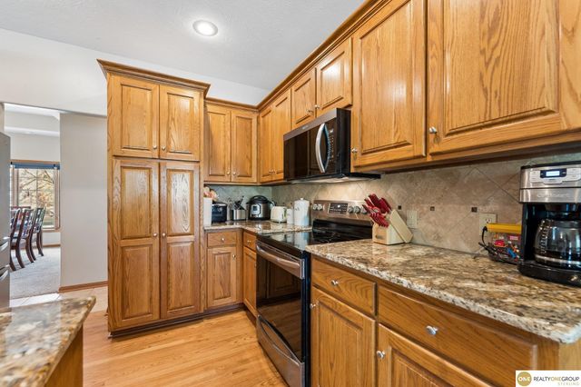 4004 N 154 Avenue, Omaha, NE 68116