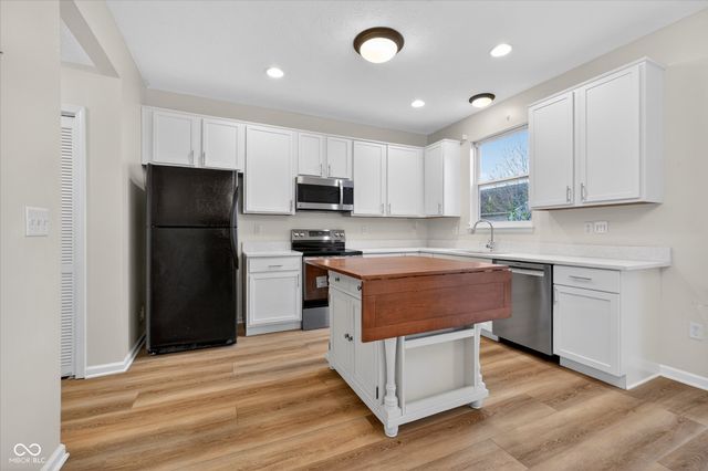 10673 Brighton Knoll Parkway S, Noblesville, IN 46060