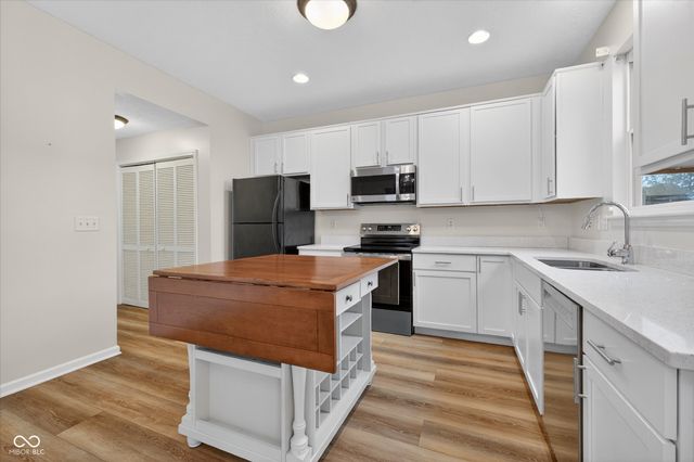 10673 Brighton Knoll Parkway S, Noblesville, IN 46060