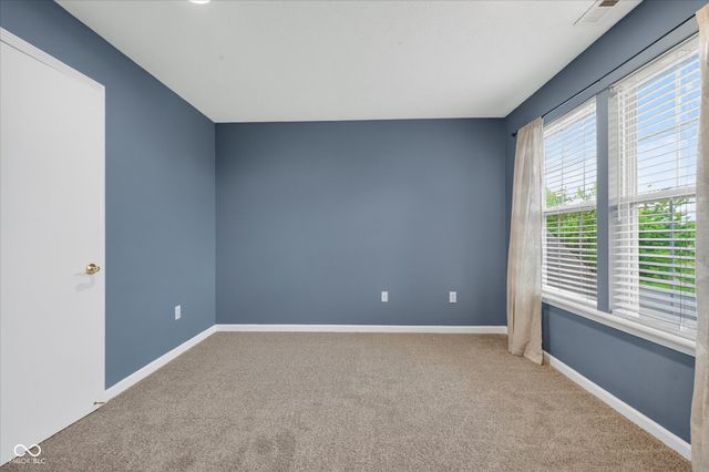 10673 Brighton Knoll Parkway S, Noblesville, IN 46060