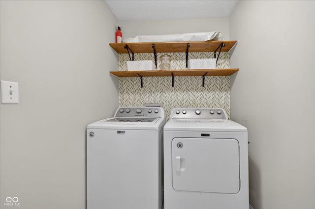 10673 Brighton Knoll Parkway S, Noblesville, IN 46060