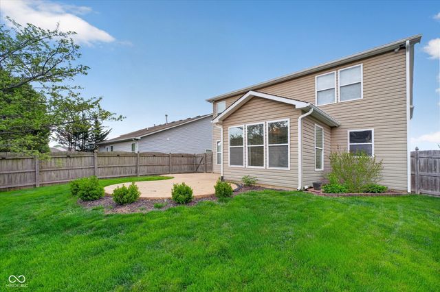 10673 Brighton Knoll Parkway S, Noblesville, IN 46060