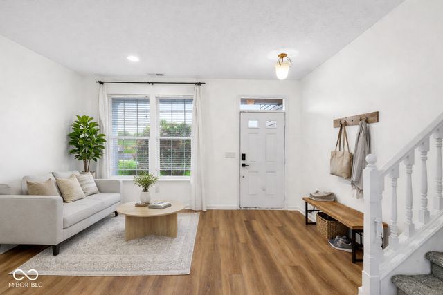 10673 Brighton Knoll Parkway S, Noblesville, IN 46060