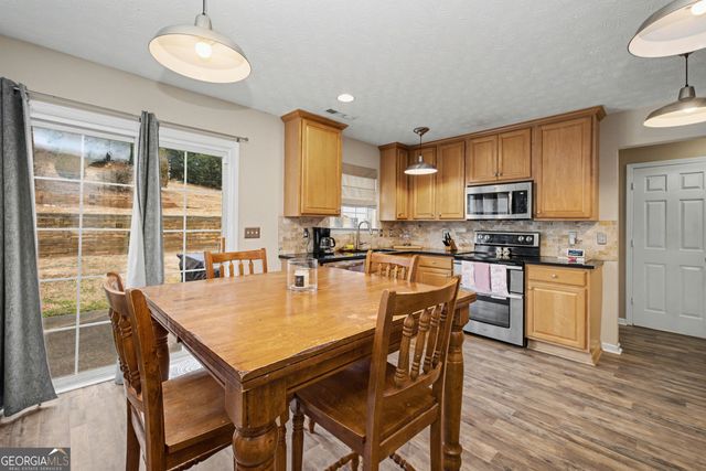 212 Forrest Run, Palmetto, GA 30268