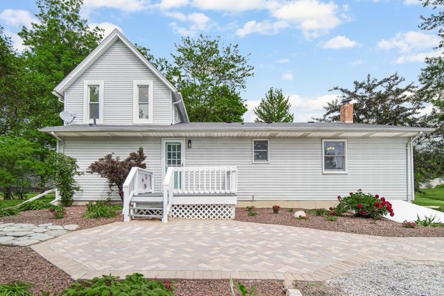 476 S State Road 2, Hebron, IN 46341