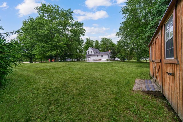 476 S State Road 2, Hebron, IN 46341