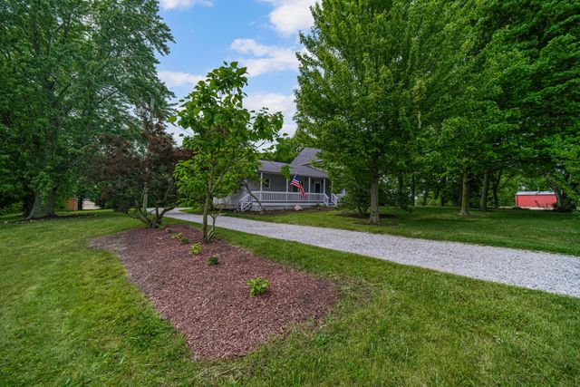476 S State Road 2, Hebron, IN 46341