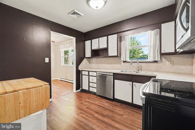 121 CAROLYN ST, Harrisburg, PA 17112