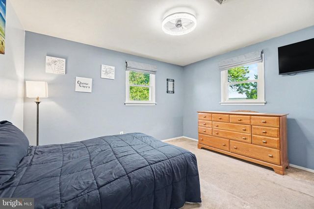 121 CAROLYN ST, Harrisburg, PA 17112