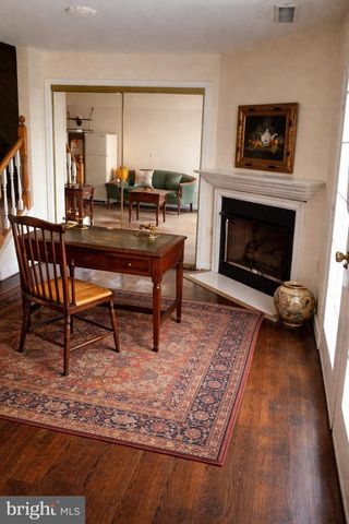 100 FOX RUN TER, Middleburg, VA 20117