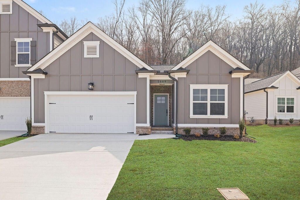 1637 Destiny Drive # 08, Hixson, TN 37343