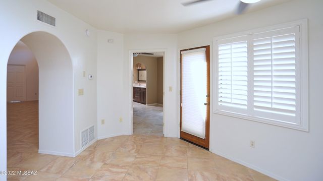 1600 E Deer Shadow Lane, Oro Valley, AZ 85737