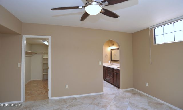 1600 E Deer Shadow Lane, Oro Valley, AZ 85737