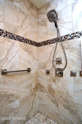 1600 E Deer Shadow Lane, Oro Valley, AZ 85737