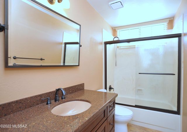 1600 E Deer Shadow Lane, Oro Valley, AZ 85737