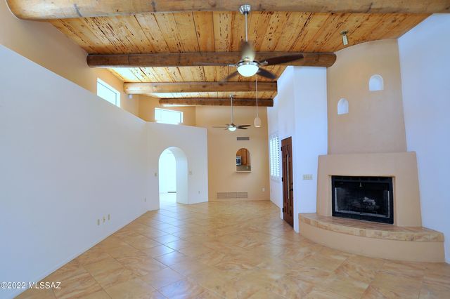 1600 E Deer Shadow Lane, Oro Valley, AZ 85737