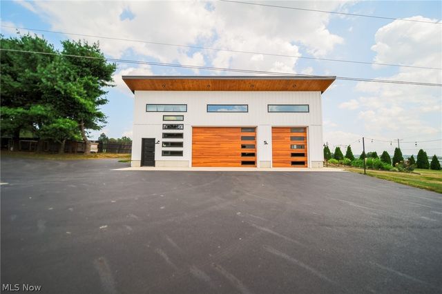9554 Dover Road, Apple Creek, OH 44606