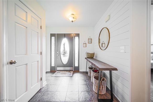 9554 Dover Road, Apple Creek, OH 44606