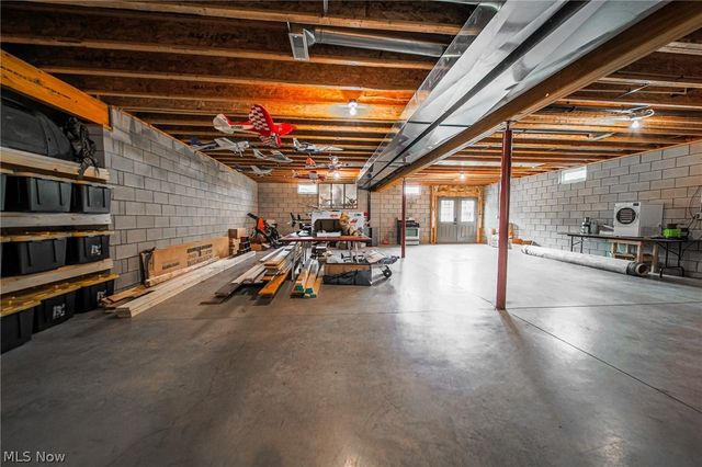 9554 Dover Road, Apple Creek, OH 44606