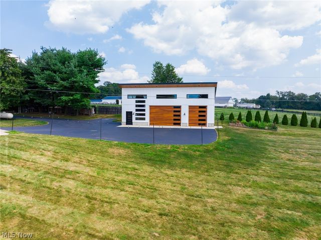 9554 Dover Road, Apple Creek, OH 44606