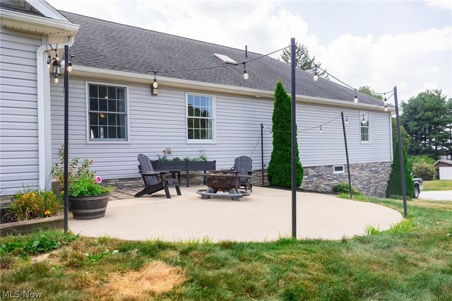 9554 Dover Road, Apple Creek, OH 44606