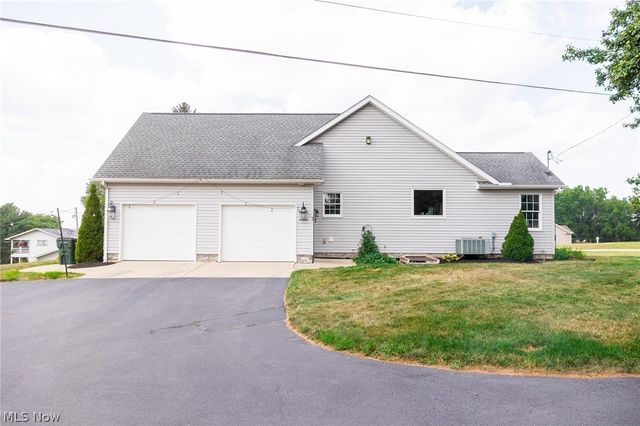 9554 Dover Road, Apple Creek, OH 44606