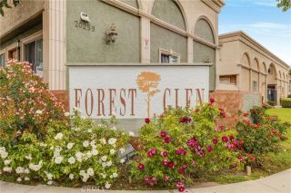 20214 Cohasset Street 16, Winnetka, CA 91306