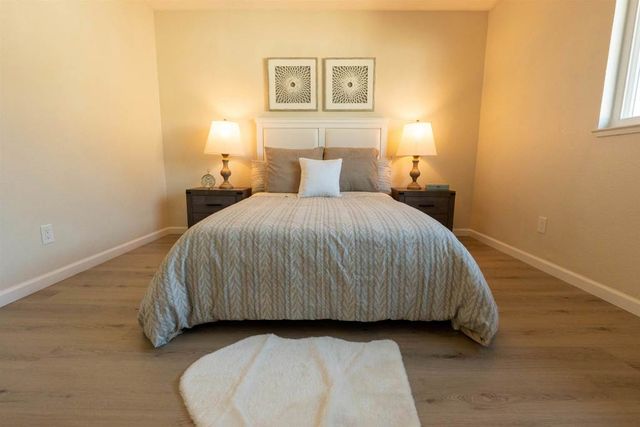 595 Blossom Way 10, Hayward, CA 94541