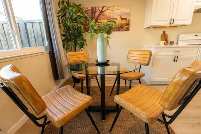 595 Blossom Way 10, Hayward, CA 94541