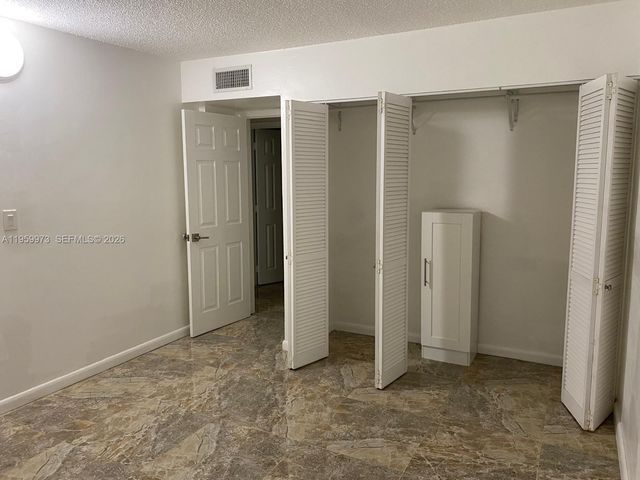 820 NW 87th Ave 313, Miami, FL 33172