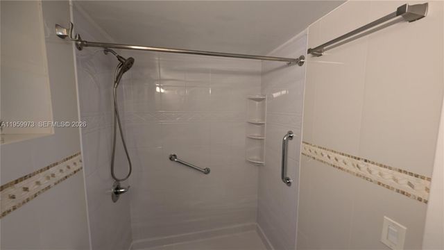 820 NW 87th Ave 313, Miami, FL 33172