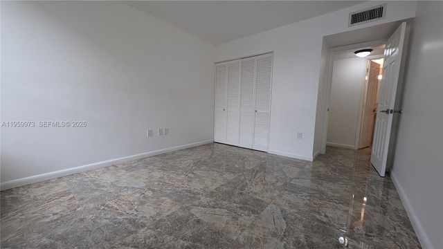 820 NW 87th Ave 313, Miami, FL 33172