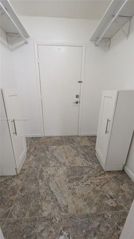 820 NW 87th Ave 313, Miami, FL 33172