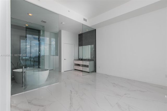 480 NE 31st St PH5101, Miami, FL 33137