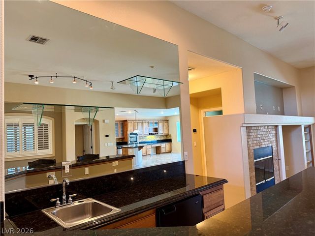 10119 Reflection Brook Avenue, Las Vegas, NV 89148