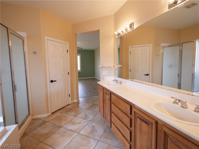 10119 Reflection Brook Avenue, Las Vegas, NV 89148