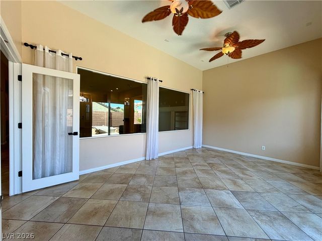 10119 Reflection Brook Avenue, Las Vegas, NV 89148