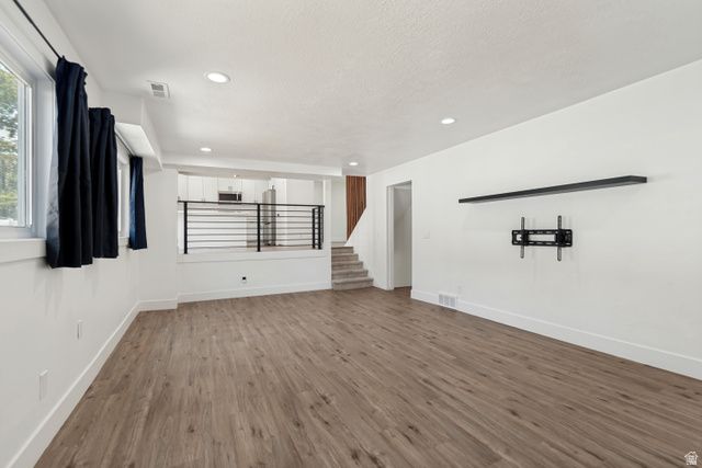 10313 S COUNTRYWOOD DR, Sandy, UT 84092