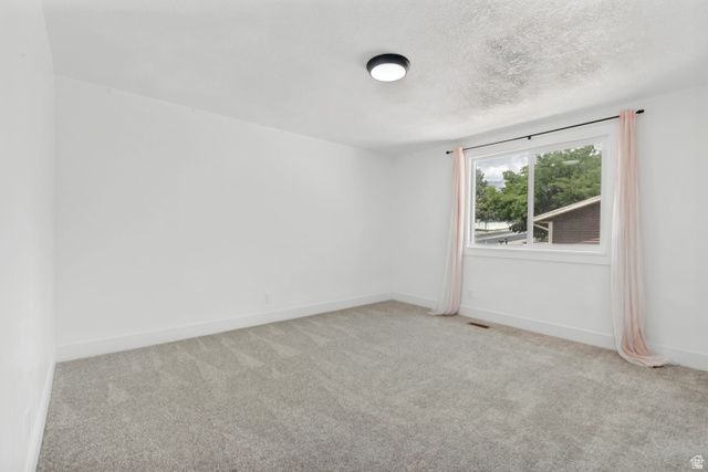 10313 S COUNTRYWOOD DR, Sandy, UT 84092