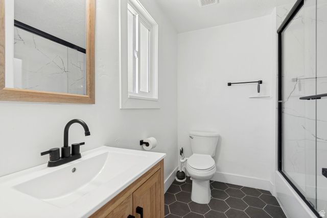 10313 S COUNTRYWOOD DR, Sandy, UT 84092