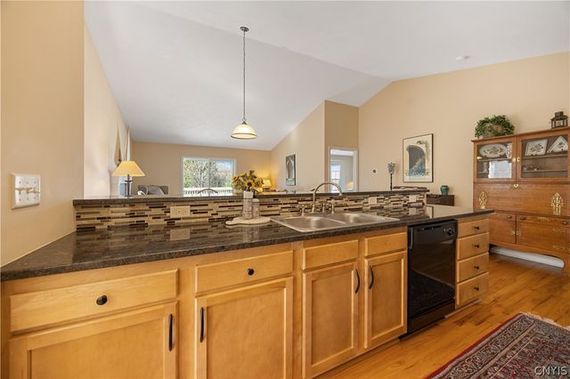 2 South Village Drive, Cazenovia, NY 13035