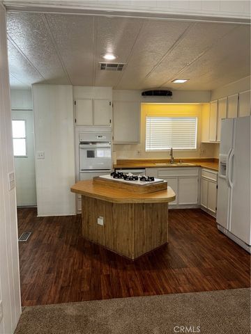 48303 20th Street West 130, Lancaster, CA 93534