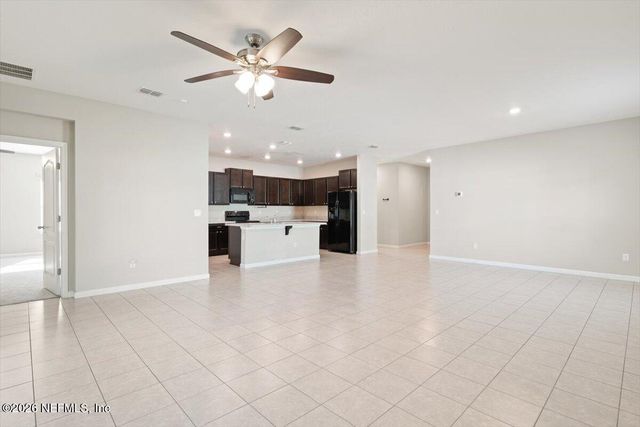 5677 KELLAR Circle, Jacksonville, FL 32218