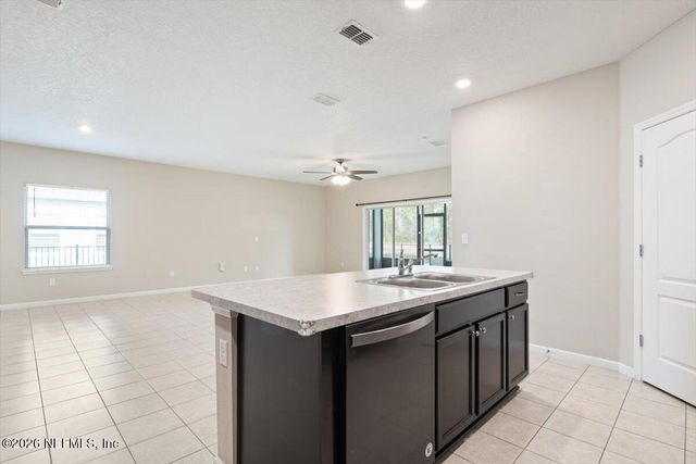 5677 KELLAR Circle, Jacksonville, FL 32218