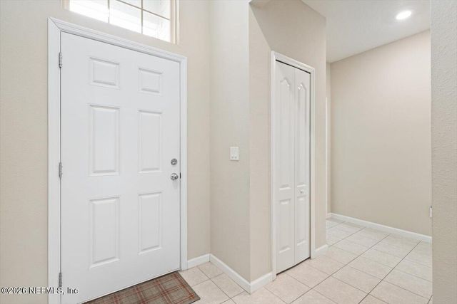 5677 KELLAR Circle, Jacksonville, FL 32218