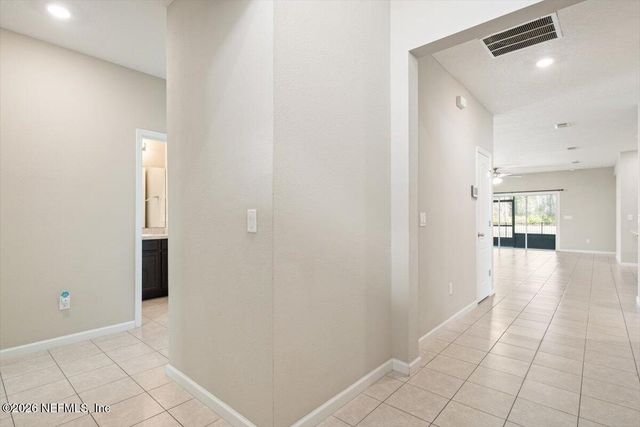 5677 KELLAR Circle, Jacksonville, FL 32218