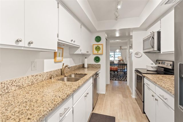 3711 ALMERIA AVENUE 3N, Sarasota, FL 34239