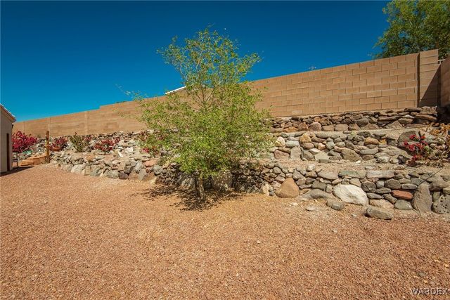 2355 Morningside Drive, Bullhead City, AZ 86442